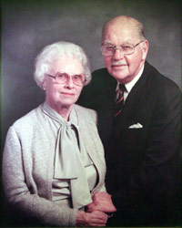 Photo of Peg and Karl Nelson
